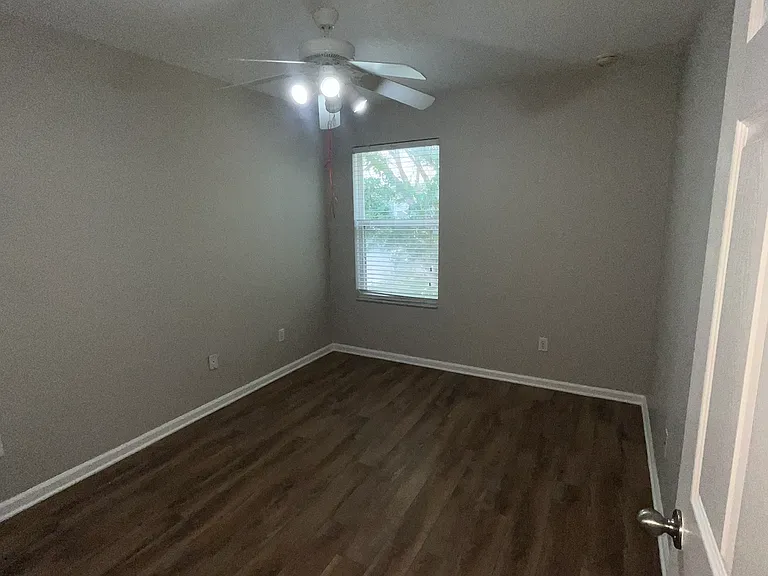 3812 Black Spruce Ln — Photo 18
