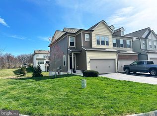 1 Nicklaus Dr, Downingtown, PA 19335