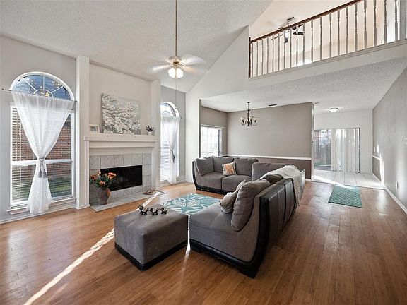 5th image of 1324 Maywood Ct