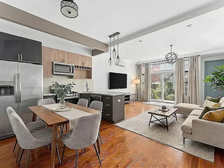 1115 Jefferson Ave #2A — Photo 2