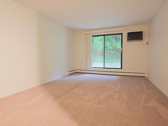 5th image of 401 E Burnsville Pkwy APT 123