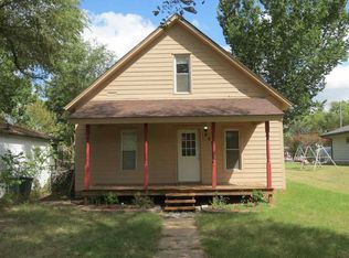 205 N 6th St, Conway Springs, KS 67031