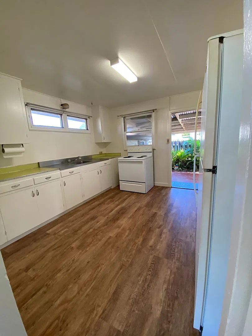 1512A Glen Avenue — Photo 2