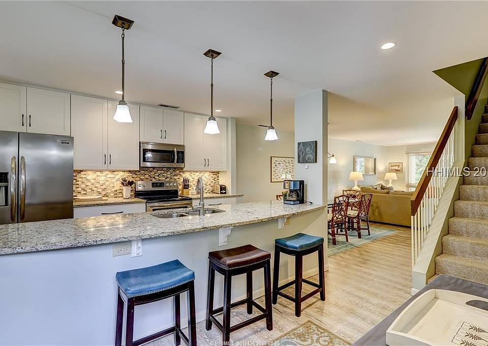 1st image of 100 Shipyard Dr APT 1001