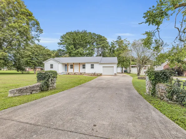 808 Dennis Ave, Jasper, TN 37347