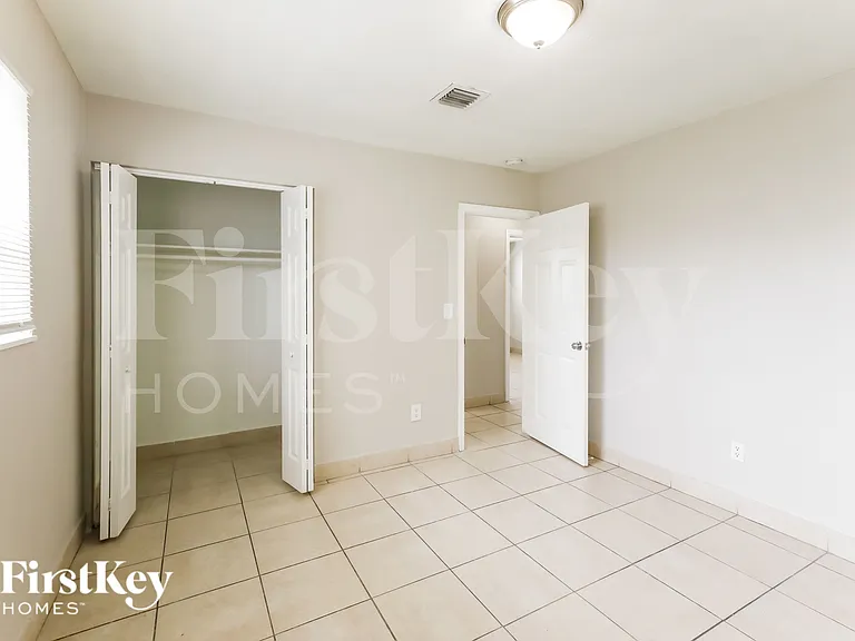 4115 NW 185th St — Photo 14