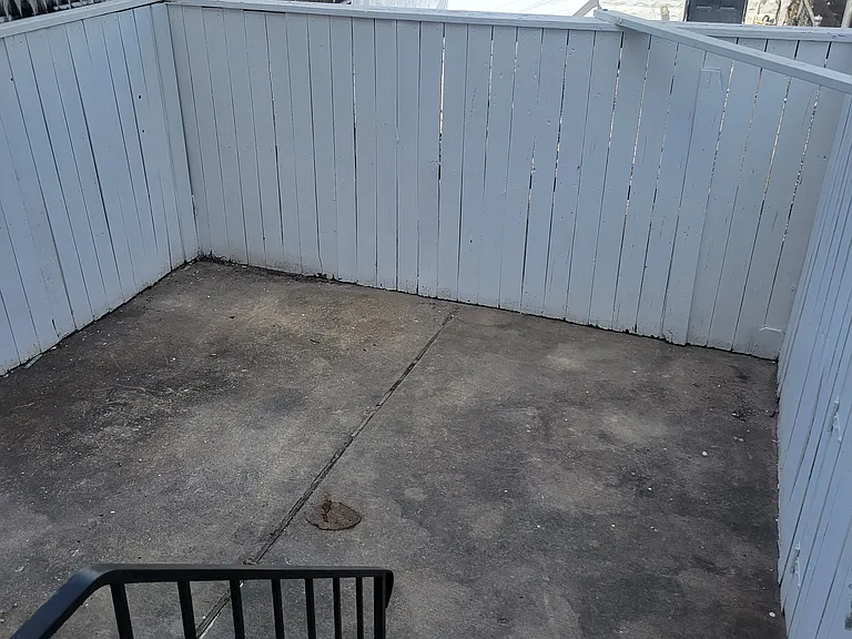 3440 Mount Pleasant Ave — Photo 15