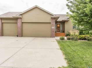 5536 S Wexford Ct, Sioux Falls, SD 57106
