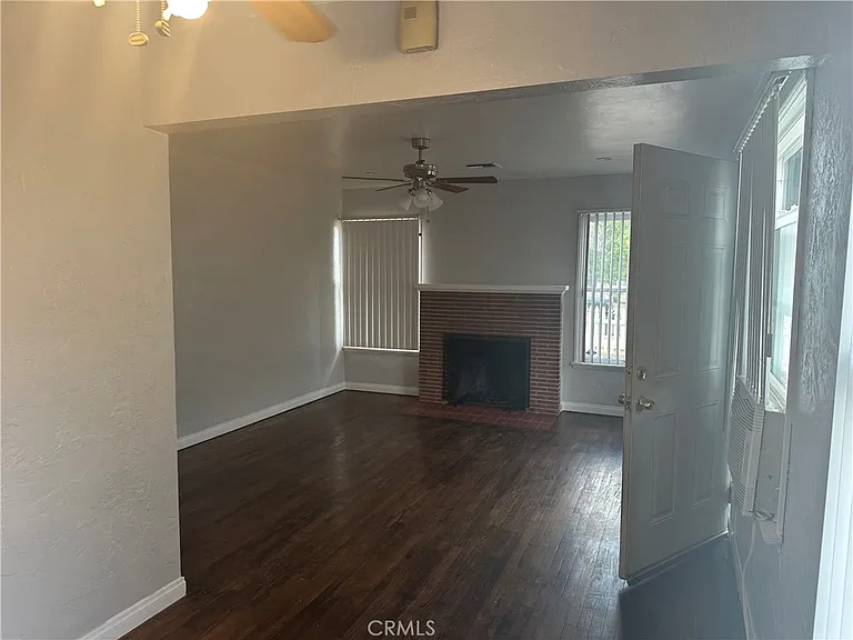 35214 Avenue C — Photo 9
