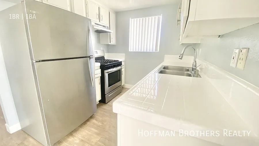 664 W 12th St San Pedro, CA 90731 — Photo 2