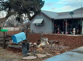 451 S 4th St, Montague, CA 96064