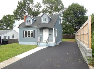 165 Gladstone St, Cranston, RI 02920