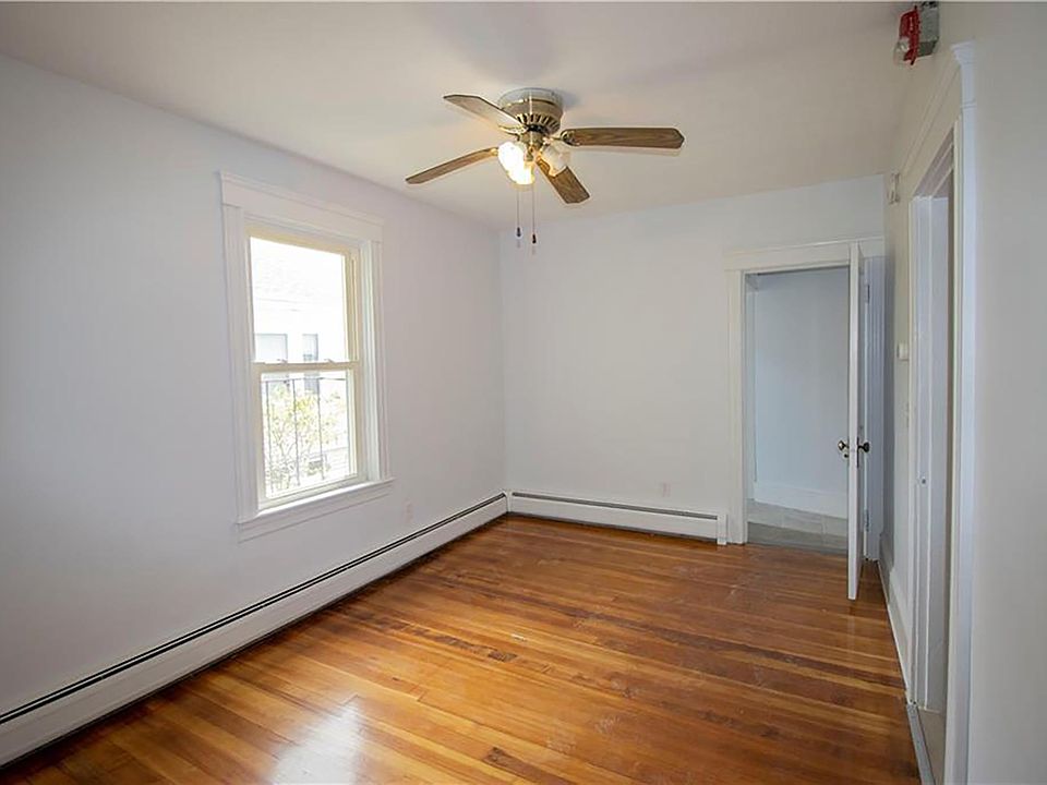 18 Bloomfield St 2R, Pawtucket, RI 02861 Zillow