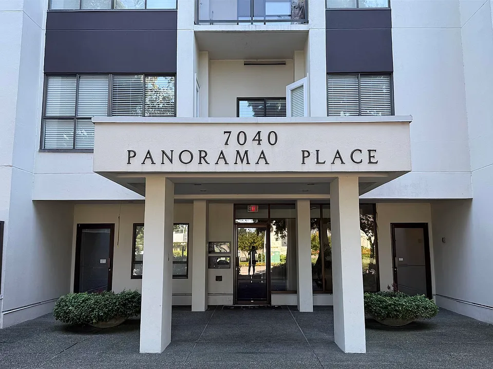 7040 Granville Ave #1008