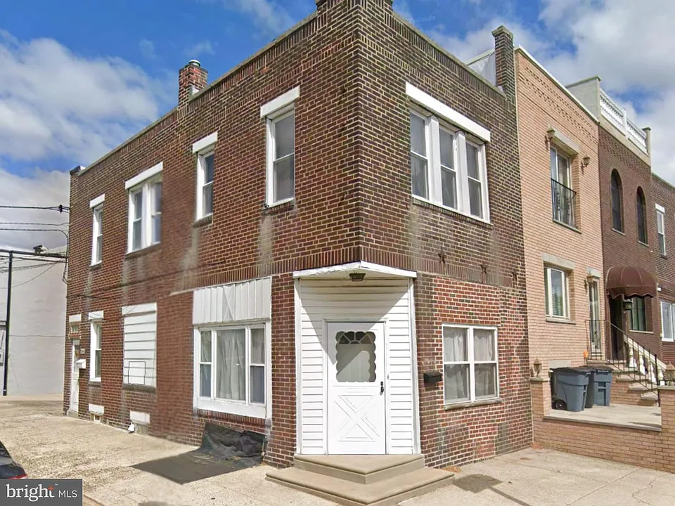 2842 S Iseminger St #1