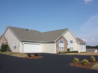 379 Villa View Pt, Johnson City, TN 37604