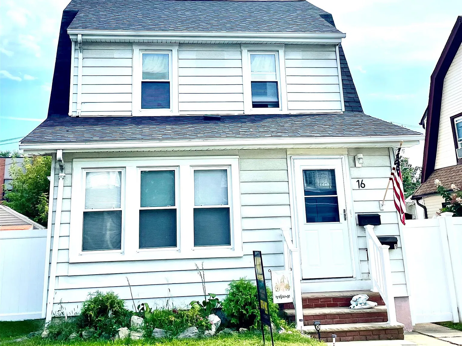 2 bed, 1.0 bath, 800 sqft, $2,700 — Photo 2