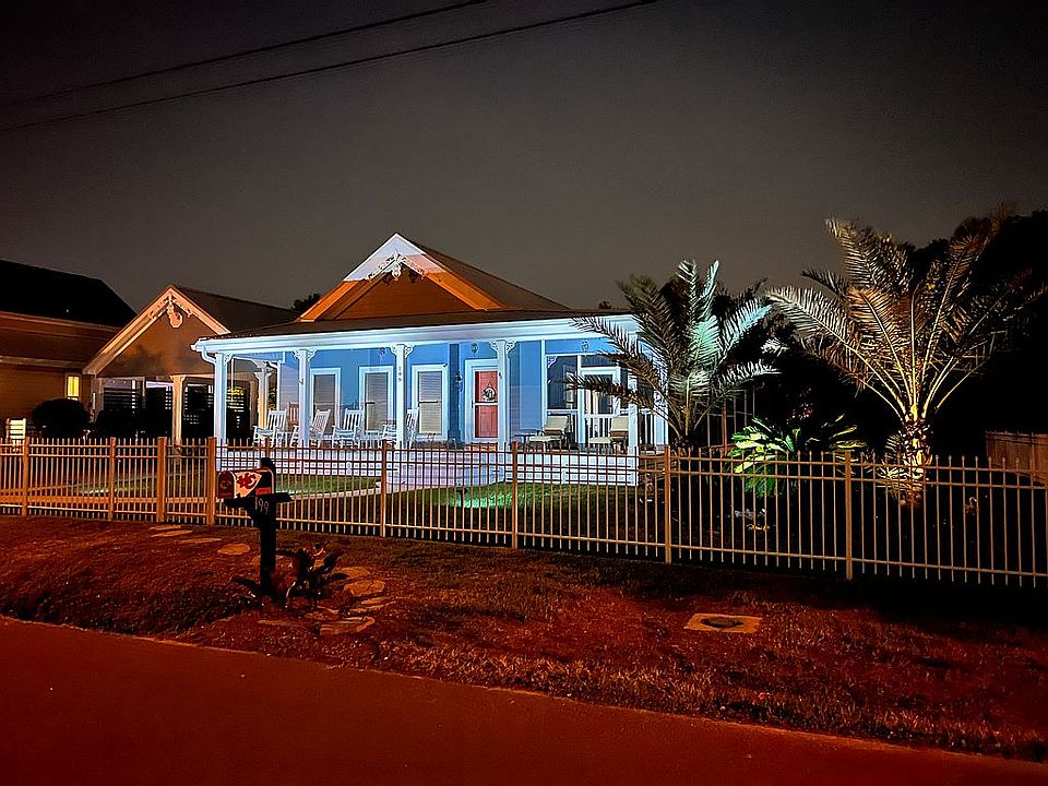 2nd image of 199 Ramoneda St