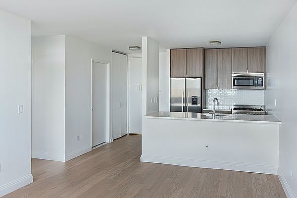 1st image of 345 E 94th St APT 6K