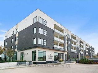 555 William Graham Dr #249, Aurora, ON L4G 3H9