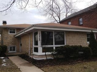 1230 N Oak Park Ave, Oak Park, IL 60302