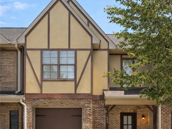 1999 Stephanie Ct, Auburn, AL 36830