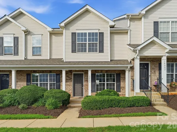 10486 Stokeshill Ct, Pineville, NC 28134