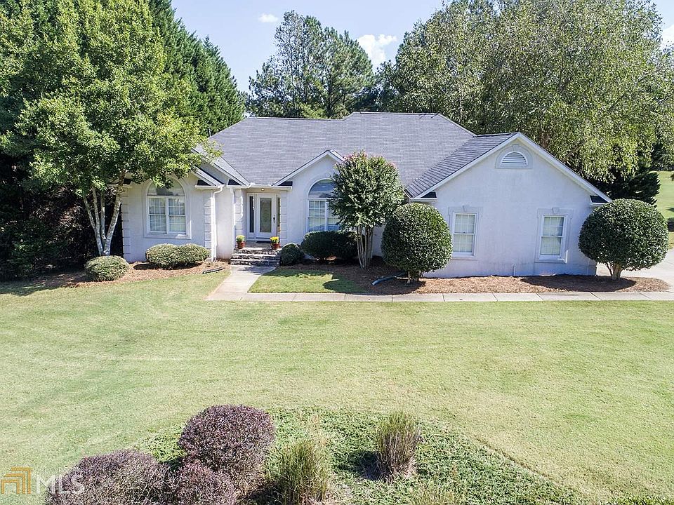 1st image of 450 McGarity Dr