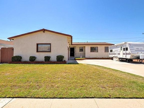 4th image of 7901 La Habra Cir