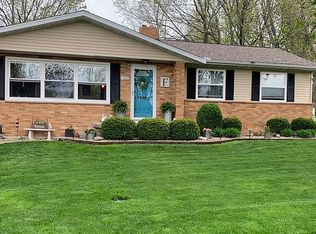 660 E 6th St, El Paso, IL