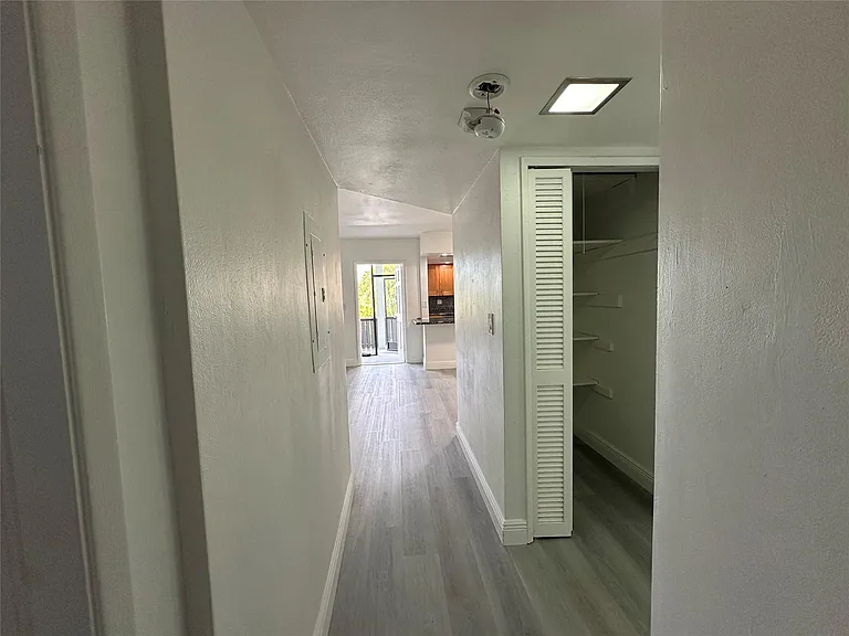 651 Pine Dr — Photo 16