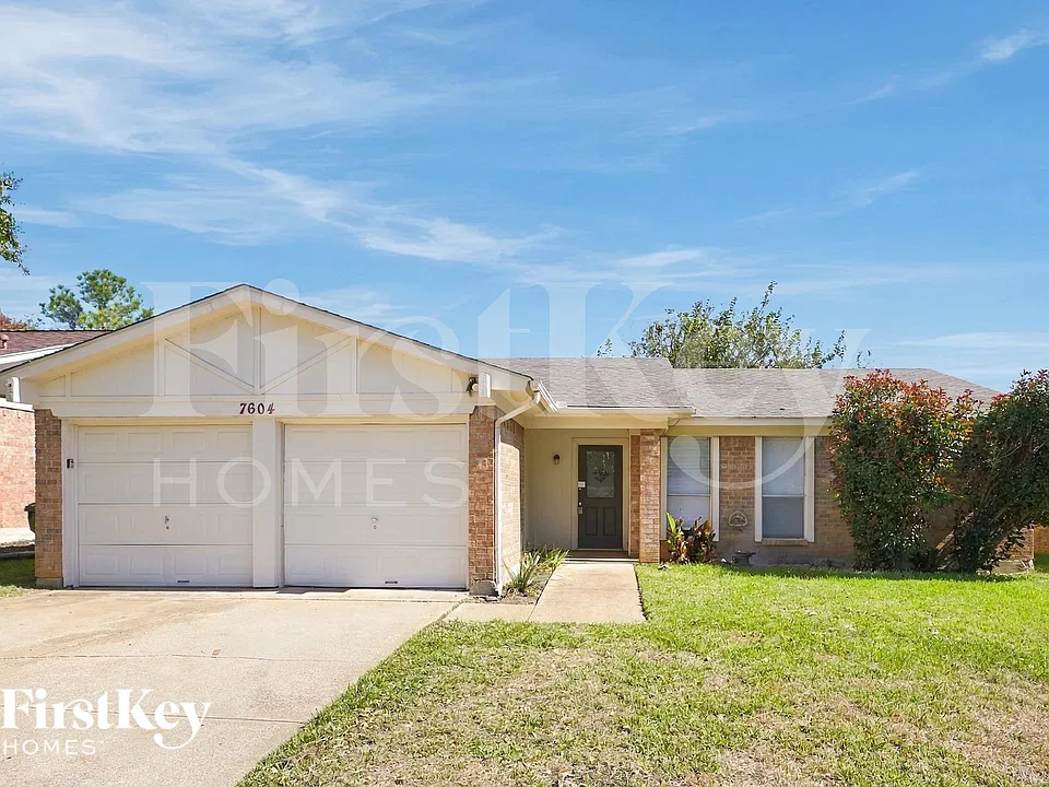 7604 Evergreen Dr