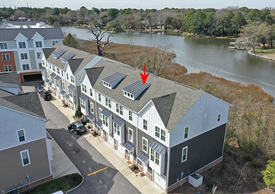 1st image of 452 Westport St