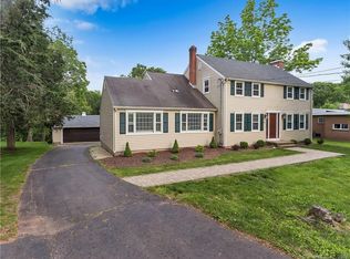 56 Kings Hwy, North Haven, CT 06473
