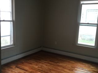 417 W 9th Ave, Garnett, KS 66032