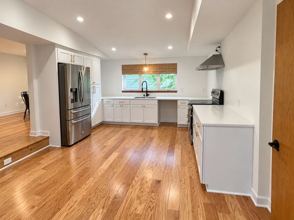 2303 16th Ave