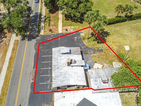 4th image of E Bates Ave