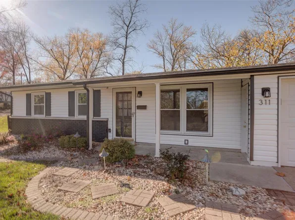 311 Grandview Dr, Edwardsville, IL 62025