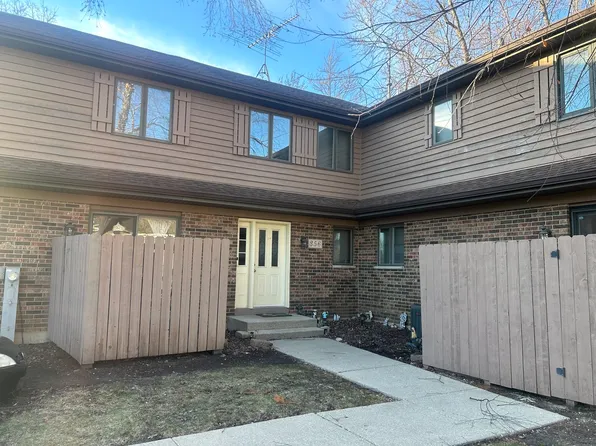356 N Airlite St #356, Elgin, IL 60123