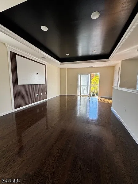 3 bed, 2.0 bath, $3,000 — Photo 2