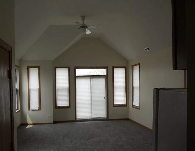11031 S. Edbrooke - JMCM - 1st floor — Photo 2