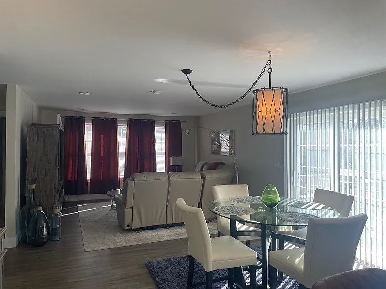 28 Campbell Dr #B — Photo 8