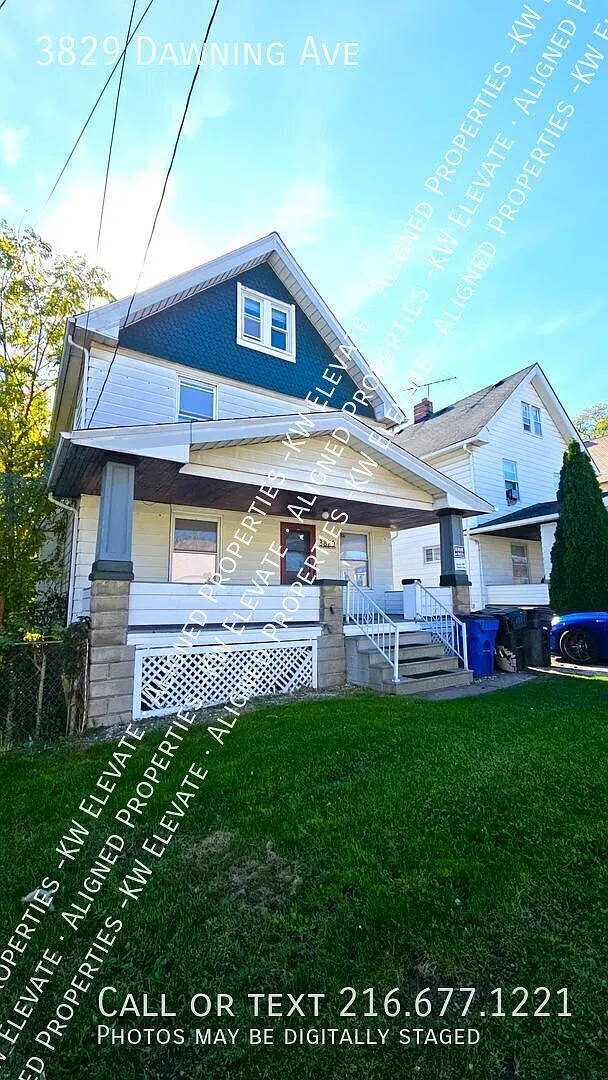 Cleveland Freshly Restored 4 Bedroom Home! — Photo 1