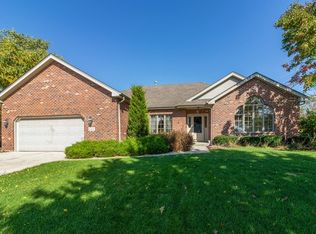 10400 Emerald Ave, Orland Park, IL 60467