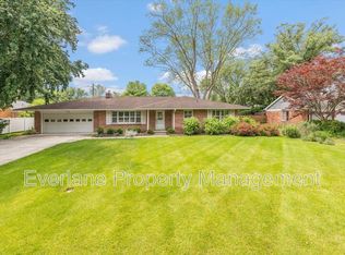 647 Alwyne Rd, Carmel, IN 46032