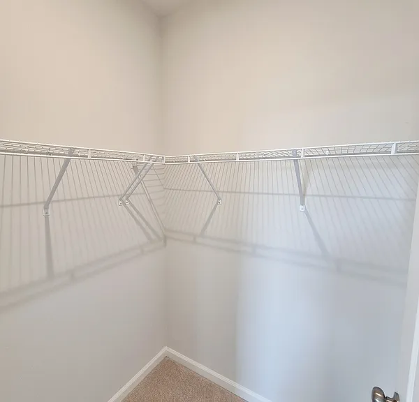 648 Brookwood Glen Ter #B — Photo 51
