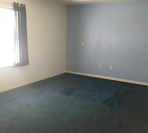 5th image of 105 Freemont Turn