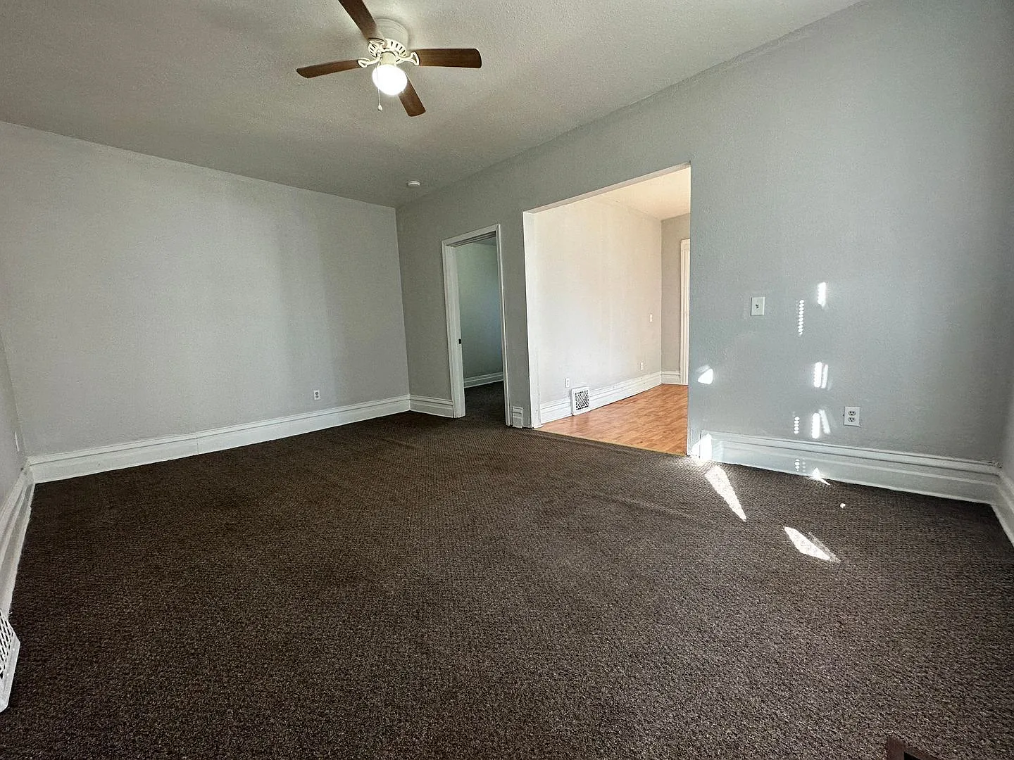 2 bed, 1.0 bath, $850 — Photo 4