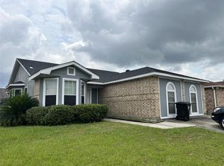7051 Ridgefield Dr, New Orleans, LA 70128