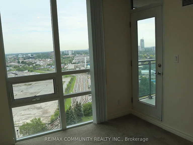 88 Grangeway Ave #2207 — Photo 15